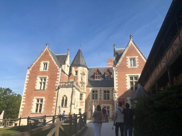 70627073_2432795253713768_7605317372366290944_n